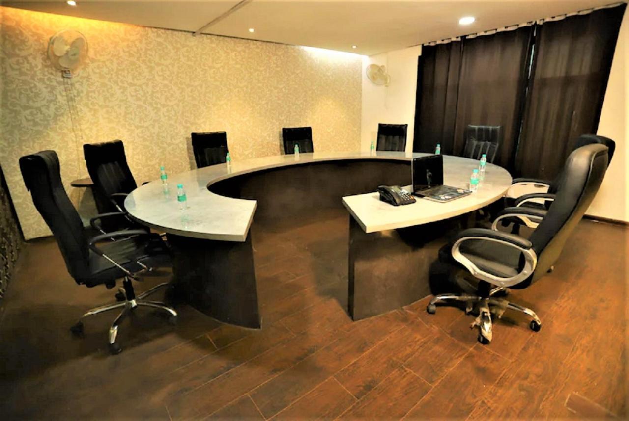 Hotel Arch International New Delhi Eksteriør billede