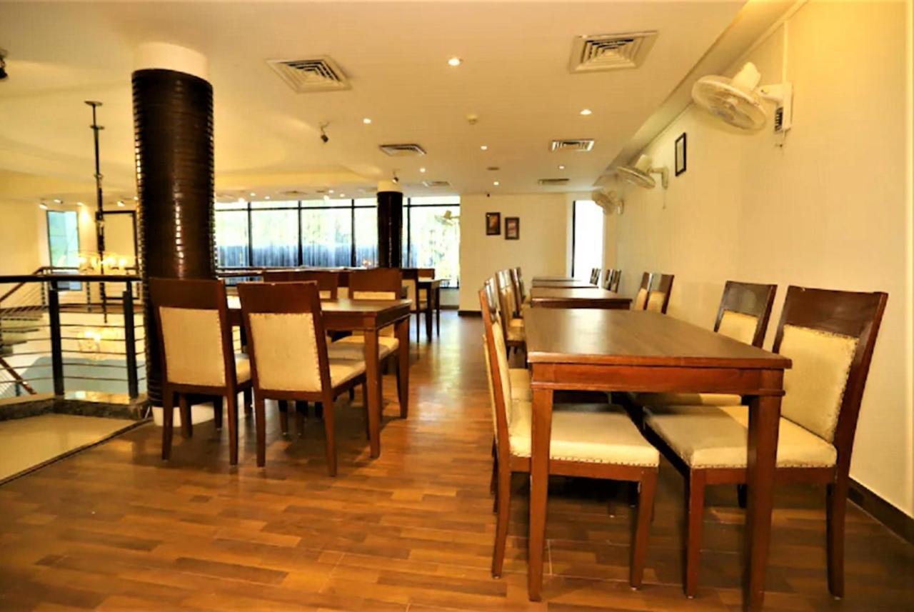 Hotel Arch International New Delhi Eksteriør billede